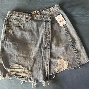 Brand New With Tags FREE PEOPLE Distressed Skirt